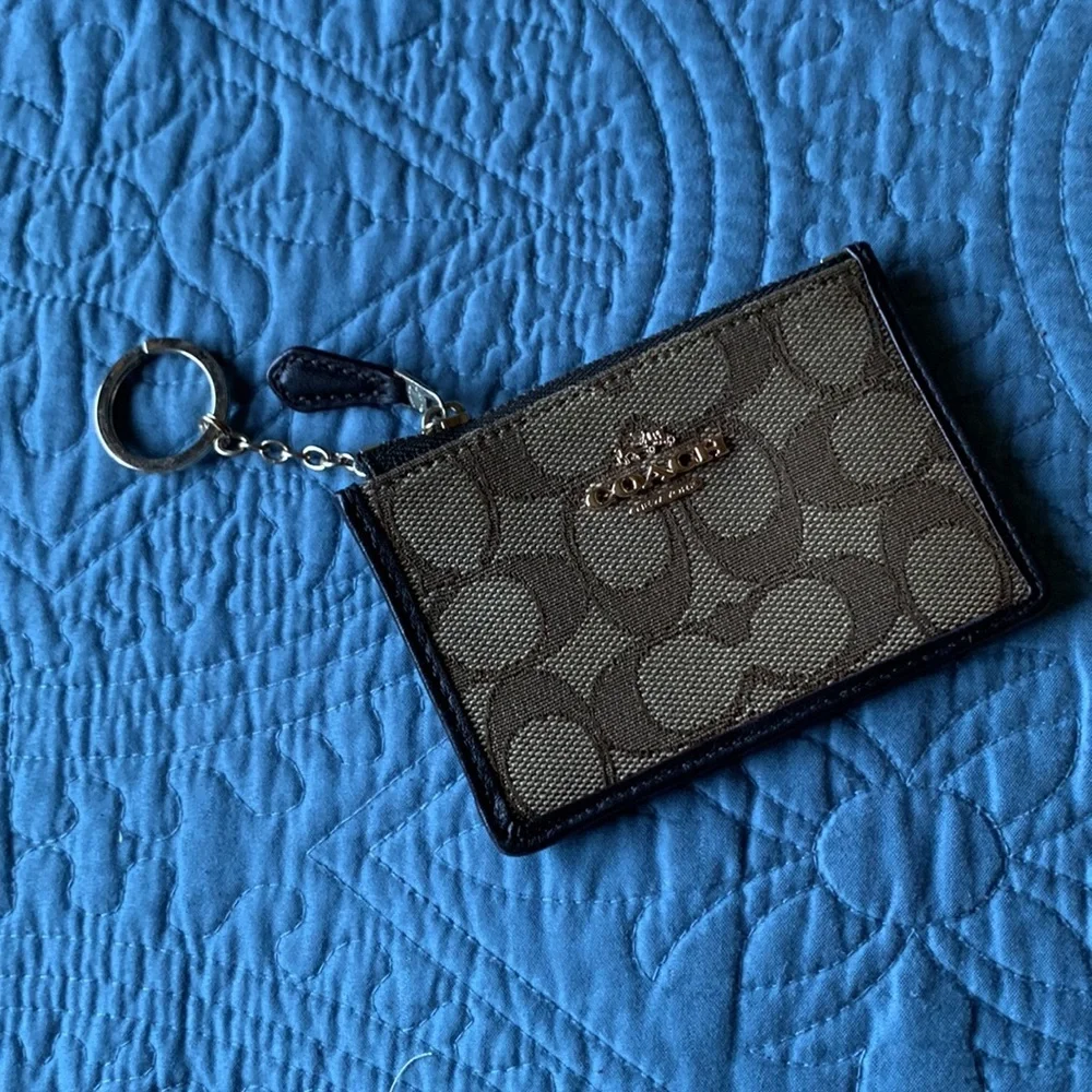Coach mini skinny‎ ID case